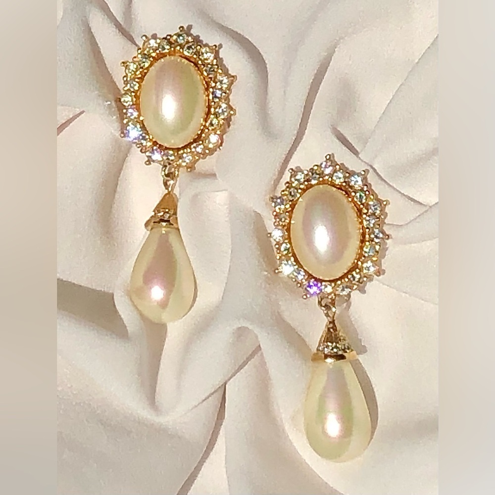 Vintage Christian DIOR Faux Pearl Swarovski Crystal Drop Clip On Earrings